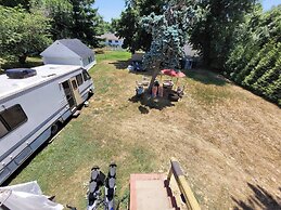 Room-yellow Rm Dover- Del State, Bayheal