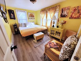 Room-yellow Rm Dover- Del State, Bayheal
