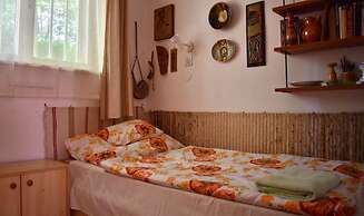 Cozy Family Cottage at the Lake Balaton