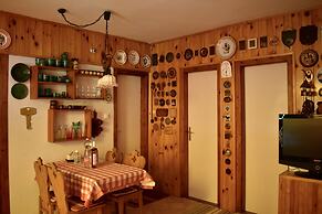 Cozy Family Cottage at the Lake Balaton