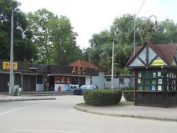 Cozy Family Cottage at the Lake Balaton