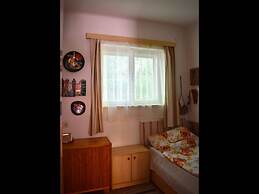 Cozy Family Cottage at the Lake Balaton