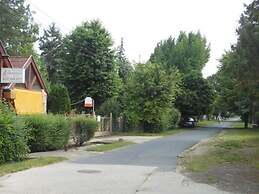 Cozy Family Cottage at the Lake Balaton