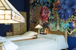 Vibrant 3 Bedroom Apartment In The Pulsing Heart Of Budapest