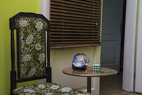 Vibrant 3 Bedroom Apartment In The Pulsing Heart Of Budapest