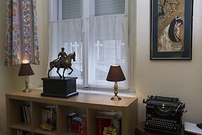 Stunning 2 Double Bedroom Apartment In The Centre Of Budapest