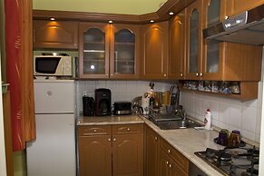 Stunning 2 Double Bedroom Apartment In The Centre Of Budapest