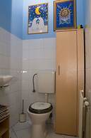 Stunning 2 Double Bedroom Apartment In The Centre Of Budapest