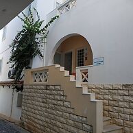 Small Apartment For 3 Pers 70meters From The Beach