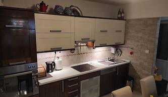 Awsome 2 Bedroom Apartment in Makarska