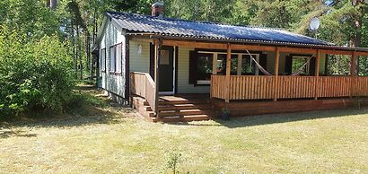 Well-equipped Beachside Cottage