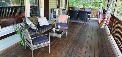 Well-equipped Beachside Cottage