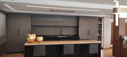 Luxury Apartment With Private Jacuzzi