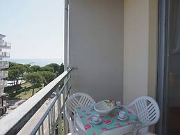 Cozy Apartment With Large Terrace-beahost Rentals