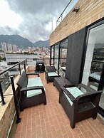 Beautiful Loft With View of Los Cerros Capitalinos