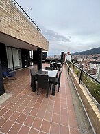 Beautiful Loft With View of Los Cerros Capitalinos