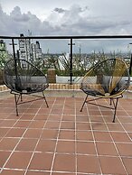 Beautiful Loft With View of Los Cerros Capitalinos