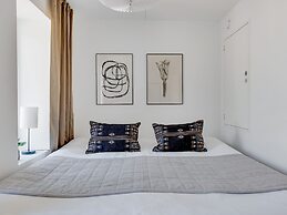 Sanders Fields - Chic 3-bdr Townhouse w Terrace