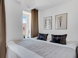 Sanders Fields - Chic 3-bdr Townhouse w Terrace