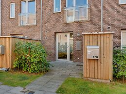 Sanders Fields - Chic 3-bdr Townhouse w Terrace