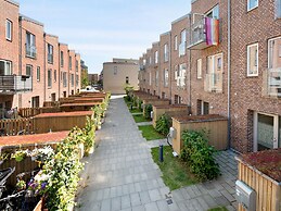 Sanders Fields - Chic 3-bdr Townhouse w Terrace