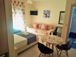 Alkioni City Apartments