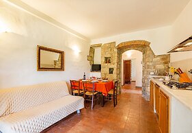 Montignano Trilo With Shared Pool