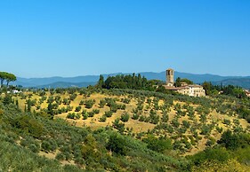 Montignano With Shared Pool