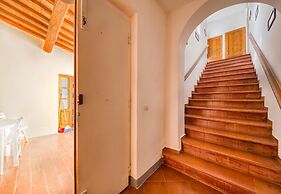 Montignano With Shared Pool