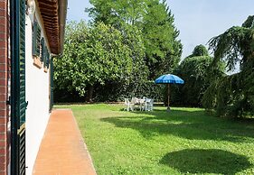 Montignano With Shared Pool