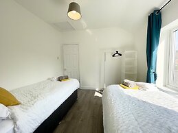 Worksop Newly Refurbished 2-bedroom House