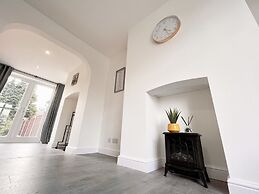 Worksop Newly Refurbished 2-bedroom House