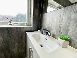 Worksop Newly Refurbished 2-bedroom House