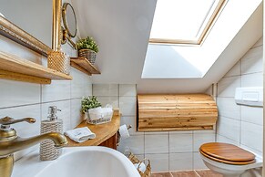 Family Friendly France's Lair