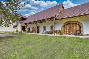 Family Friendly France's Lair