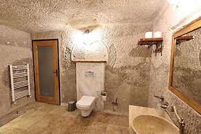 Sarnich Cave Suites