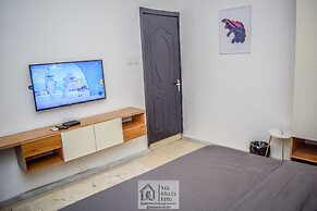 Stunning 1-bed Apartment in Lekki Phase 1