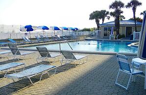 Sea Oats 606 is a Gorgeous Gulf Front 3 BR - with Free Beach Service f