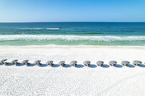 Sea Oats 606 is a Gorgeous Gulf Front 3 BR - with Free Beach Service f