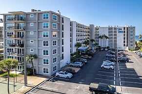 Sea Oats 606 is a Gorgeous Gulf Front 3 BR - with Free Beach Service f