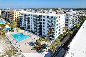 Sea Oats 606 is a Gorgeous Gulf Front 3 BR - with Free Beach Service f