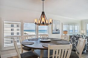 Sea Oats 606 is a Gorgeous Gulf Front 3 BR - with Free Beach Service f