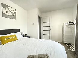 Comfy 3-bedroom House in Worksop
