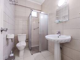 MORAY DUKA BEACH HOTEL