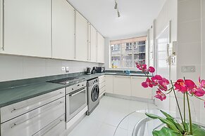 The Knightsbridge Park Tower Apt