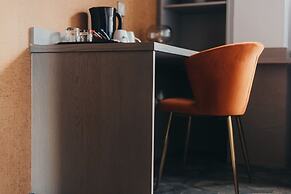 Quarter by Warren Collection