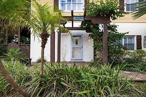 Golden Mile Beach Retreat
