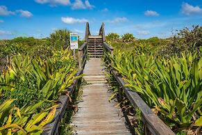 Seascape Family Beach Retreat