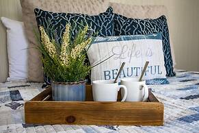 Bleu Daze Cottage
