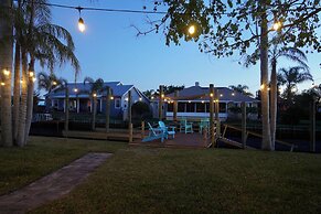 Sunset Canal Cottage